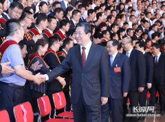 澳门金沙官网长城新媒体记者庞晓玮摄 王东峰在贺信中强调