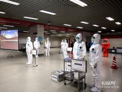 澳门金沙网站 长城网讯(记者 烟成群 见习记者 杨海慧)“报告关长