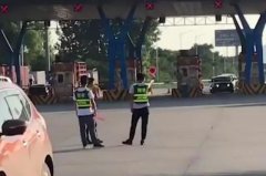 澳门金沙网址可以说是对有关部门的当头棒喝
